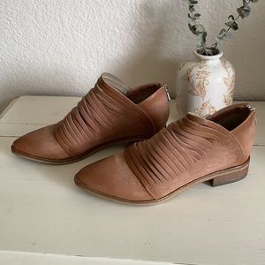 HP⭐️NWOT Free People Lost In The Valley Ankle Boots